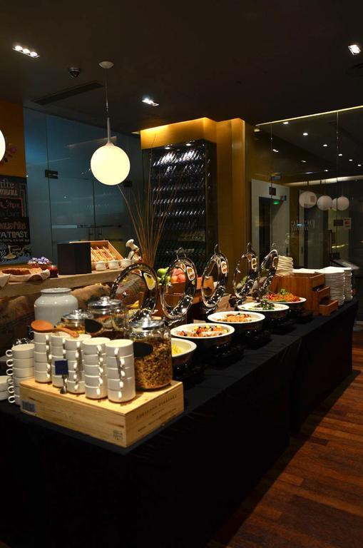Aqueen Hotel Lavender Singapur Dış mekan fotoğraf